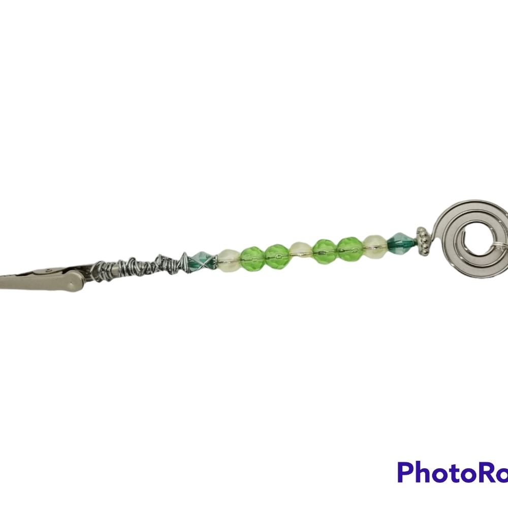 Green ATM card holder, bracelet helper, roach clip